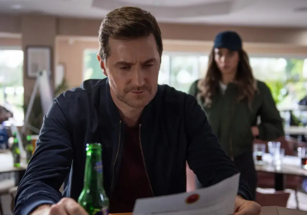 The Stranger - z ilu odcinków składa się mroczny serial Netflixa?