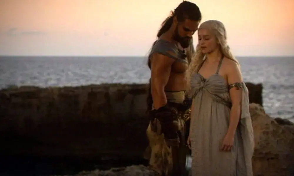 Jason momoa i emilia clarke: co ich łączy poza grą o tron?