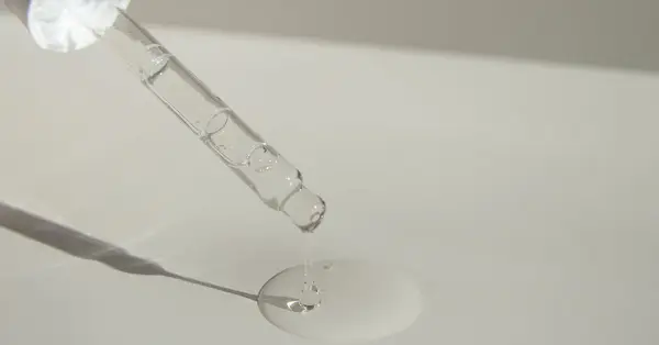 Breaking Bad 2023 - wciągający serial o nauczycielu chemii wytwarzającym narkotyki